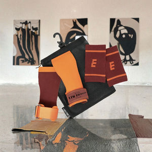 Guantes de Fitness CFW con Logotipo Personalizado, de Goma Natural Suave de 3-3.5mm, Antideslizantes, Ajustables con Cierre de Gancho y Bucle, Juego de Protectores de Palma Rocket Grips - Product Image 3