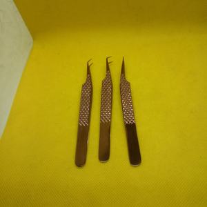 Ensemble de pinces à épiler diamantées professionnelles 3 pièces pour extensions de cils | Acier japonais, finition or rose - Product Image 3