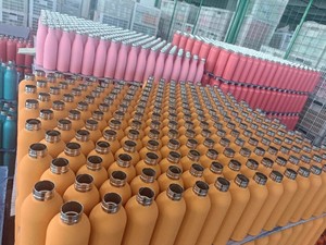 Custom Logo Luxury Water Bottle Insulated 304 Stainless Steel Vacuum <strong>Flask</strong> Keep <strong>Hot</strong> and Cold 500ml Drink Outdoor Waterbottle - Product Image 6