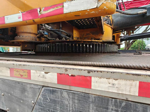 Grue sur camion Sany 25T d'occasion avec flèche rouge de 60 m de hauteur de levage maximale, performances stables pour les chantiers de construction - Product Image 4