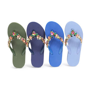 Nouvelles tongs de plage d'été en gros, décorations brillantes, tongs de luxe, tongs à diamants, pantoufles pour femmes - Product Image 4