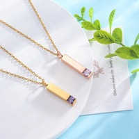 Collier Pendentif Urne Cubique en Zircon pour Femmes, en Acier Inoxydable, pour Cendres Commémoratives, Bijou Souvenir