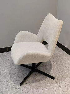 Chaises <span class=keywords><strong>de</strong></span> <span class=keywords><strong>bar</strong></span> en bois blanc <span class=keywords><strong>de</strong></span> luxe avec base métallique pivotante réglable et siège en tissu, design moderne pour la cuisine, la salle à manger et l'utilisation en centre commercial - Product Image 5
