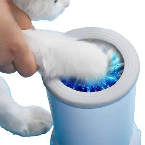 Vente en gros transfrontalière : Tasse de nettoyage pour chiens et pattes, équipement automatique rechargeable pour le lavage des pattes d'animaux, pour usage en salle de bain - Product Image 6