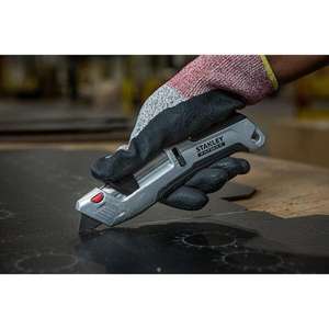 STANLEY - FMHT10367-0 Fatmax®Couteau de sécurité en métal avec curseur à trois côtés-EAN 3253560103675 COUTEAUX ET COUTEAUX - Product Image 1