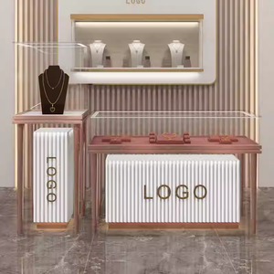 Vitrine de présentation de bijoux moderne de luxe en acier inoxydable et bois avec éclairage LED, dotée de verre trempé et de panneaux en contreplaqué - Product Image 4