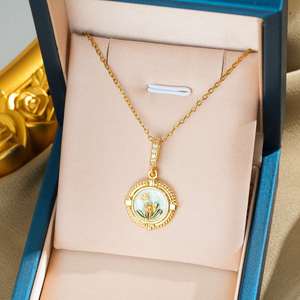 Vintage-style Oil <b>Painting</b> Style Titanium Steel Necklace for Women Painted French Floral Spring Collarbone Clavicle Necklace - Product Image 3