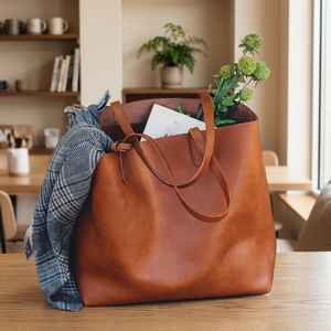 Pochette en cuir véritable de style européen, sac à main fantaisie pour femmes, durable, respectueux de l'environnement, avec chaîne, fermeture éclair, imperméable, antivol, 3L+ - Product Image 2