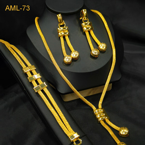 Conjunto de Joias Indianas de Luxo Banhadas a Ouro 24k Saudita para Festas e Casamentos com Franjas Longas - Product Image 1
