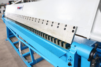 Presse plieuse pneumatique MYT pour la fabrication de conduits, presse plieuse manuelle, pliage de bride TDF en vente