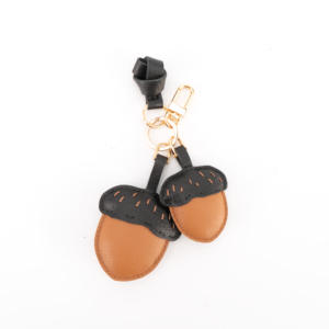 Porte-clés en cuir double acorn avec détails contrastés - Product Image 5