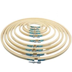 Natural Bamboo Wreath Fan <b>Stretch</b> Crafts DIY Handmade Embroidery Hoops <b>Ring</b> Eco-Friendly Plastic Cross Stitch Hoop for Christmas - Product Image 1