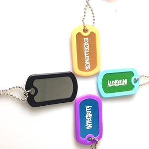 Pendentif personnalisé pour homme en alliage métallique, double face, moulé sous pression, avec logo 2D/3D et lettres, en forme de médaille militaire argentée - Product Image 5