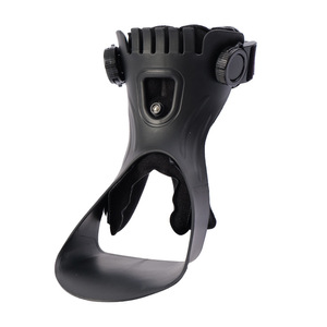 Dispositif de fixation du pied pour l'inversion/exversion du pied chez les hémiplégiques, la chute du pied et la fixation du pied après un AVC. - Product Image 1