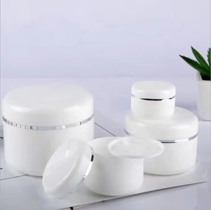 Vente flash : contenants pour crème de soin de la peau (PP blanc + bordure argentée) 200 ml, pot en plastique à vis - Product Image 4