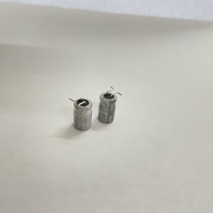 Tụ Điện Nhôm Pchicon <span class=keywords><strong>2.2</strong></span> <span class=keywords><strong>Uf</strong></span> 400V Tụ Điện <span class=keywords><strong>2.2</strong></span> <span class=keywords><strong>Uf</strong></span> 400V Loại Tụ Điện Smd - Product Image 2