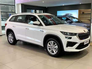 Pour <span class=keywords><strong>Skoda</strong></span> Kodiaq GT 2025 2.0T 4x4 SUV intermédiaire automatique turbocompressé de luxe avec régulateur de vitesse adaptatif (ACC) et transmission intégrale (AWD) pour l'exportation - Product Image 3