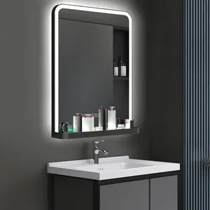 אריזה בטוחה מלבנית LED מראת אמבטיה עם תאורה אחורית מראה צמודת קיר עם חיישן מגע