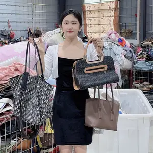 Großhandel Handtaschen aus China berühmte Reiß verschluss Schulter Leder Handtaschen aus zweiter Hand für Frauen gemischte Ballen