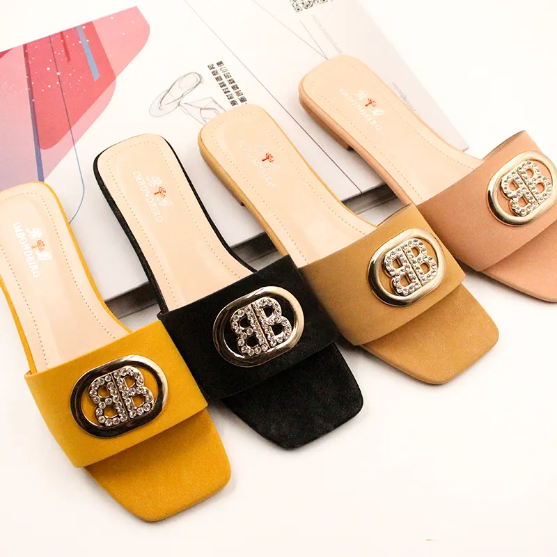 2022 new comfortable flat fashion slippers metal decorative women's shoes colorful girl's sandals