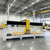 Machine de découpe de pierre à cinq axes ZEUS 5+2 pour granit et marbre, avec télécommande, boîte de vitesses, pompe et moteur CNC personnalisé