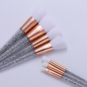 Hot Gracedo <span class=keywords><strong>2021</strong></span> Fashion Best Glitter Handle Cheveux blancs 7Pcs Ensemble de <span class=keywords><strong>pinceaux</strong></span> de <span class=keywords><strong>maquillage</strong></span> - Product Image 2