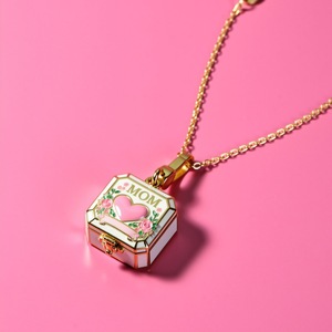 Collana all'ingrosso in rame placcato oro, girocollo alla moda con scatola quadrata apribile, motivo floreale con zirconi, trendy, per <span class=keywords><strong>la</strong></span> <span class=keywords><strong>festa</strong></span> <span class=keywords><strong>della</strong></span> mamma - Product Image 1