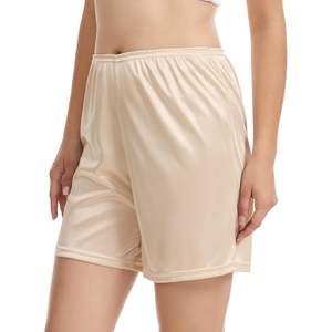 Shorts tipo culotte personalizados para mujer, suaves, lisos, antideslizantes, ropa interior, pantalones cortos de satén sedoso para dormir, pantalones cortos para dama. - Product Image 2