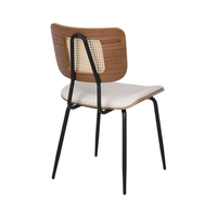 Chaises de salle à manger de style européen américain pour la maison Tabourets de bar en bois de rotin personnalisables pour l'école en plein air Salon Caractéristiques portables