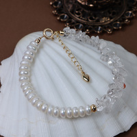 Nouveau style original, design de niche, bracelet unisexe en perles d'eau douce naturelles blanches, patchwork de cristaux, motif cœur, fermoir à ressort