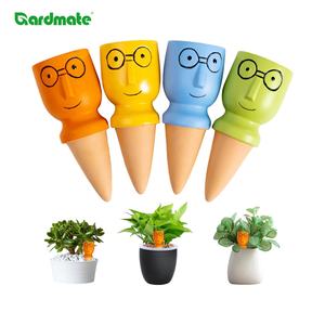 Riego Automático <span class=keywords><strong>para</strong></span> Plantas con Diseño de Espantapájaros, Riego Automático <span class=keywords><strong>para</strong></span> Plantas de Interior y Exterior, Estacas de <span class=keywords><strong>Autorriego</strong></span> <span class=keywords><strong>para</strong></span> <span class=keywords><strong>Vacaciones</strong></span> - Product Image 1