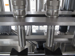 Máquina de llenado de aceite Máquina de llenado de <span class=keywords><strong>vodka</strong></span> de vino Máquina de llenado de aceite de palma - Product Image 3