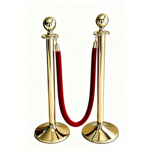 Poteau <span class=keywords><strong>de</strong></span> guidage doré avec base évasée et corde en velours rouge pour le contrôle des foules lors d'événements - Product Image 2