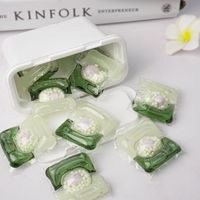 Détergent à lessive industriel Dosettes de détergent parfumées de luxe à trois chambres Dosettes de détergent de savon liquide de Chine 6 en 1