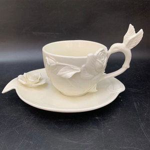 Assiette à fruits en céramique 3D style européen vintage, motif floral en relief, peinte à la main, écologique, marque JADE, ensemble de tasses décoratives pour la maison - Product Image 1