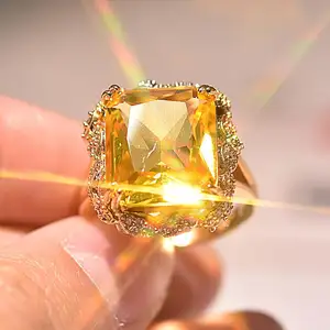 Модное обручальное двухцветное кольцо с квадратным бриллиантом цвета шампанского с кристаллами из циркония, покрытое золотом, в европейском и американском стиле