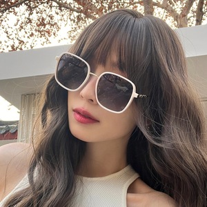 Lunettes de soleil polarisées rectangulaires à monture intégrale pour femmes, protection UV400, style tendance, adulte - Product Image 1