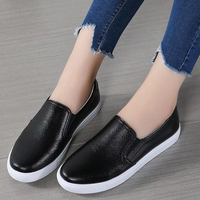 Baskets noires sportives personnalisées OEM pour hommes – Durables, respirantes, confortables, à amorti doux, pour le quotidien, la conduite et la marche toute la journée – Mocassins de printemps