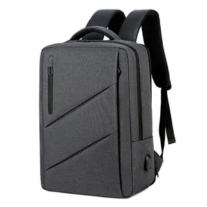حقيبة ظهر كبيرة للسفر وللأنشطة الخارجية مضادة للماء ومزودة بمنفذ شحن USB وكبيرة الحجم