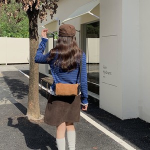 กระเป๋าสะพายข้างทรงหมอนหนังกลับสำหรับผู้หญิง สีน้ำตาล สไตล์วินเทจ สายสะพายเดี่ยว ปิดซิป เหมาะกับการใช้งานทุกวัน คอลเลคชั่นฤดูใบไม้ร่วง 2025 - Product Image 3