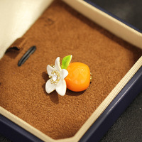 Frisse witte Gardenia bloem broche speld pakjas broches accessoires mode exquisiete emaille fruit oranje broche voor vrouwen