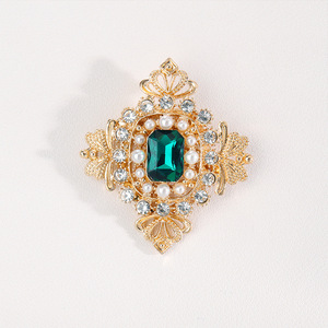 Broche de Esmeralda Estilo Corte Europeu - Acessório de Luxo e Retrô com Diamantes, Broche Multifuncional para Terno N260578 - Product Image 2