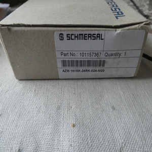 Solénoïde de verrouillage PLC <span class=keywords><strong>AZM161</strong></span> à alimentation pour déverrouillage 101157367 AZM161SK-24RK-024 pour produit sous garantie - Product Image 1