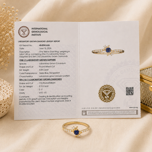 Bague de fiançailles et de mariage de luxe pour femme en or jaune massif 14 carats certifiée IGI avec diamants de laboratoire et saphir bleu royal - Product Image 6