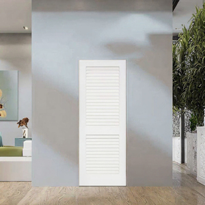 Porte intérieure en bois laqué <span class=keywords><strong>blanc</strong></span> à lattes surélevées, design à persiennes, peinture cuite, taille personnalisée, directement de l'usine - Product Image 3