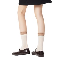 Chaussettes mi-mollet fines d'été pour femme en coton antibactérien, bicolores contrastées, sans couture, tendance, polyvalentes, à bord roulé et effet empilé