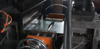 Machine LMS Machinery CU 300 LGSF pour la construction de charpentes en acier