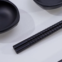 Set de vaisselle innovant Coffret cadeau Baguettes porte-baguettes Baguettes en fibre de verre noire Set de vaisselle