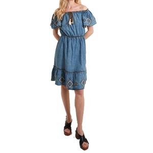 Nouvelle robe courte en jean brodée à épaules dénudées pour femme, style bohème à manches courtes évasées et volants - Product Image 3