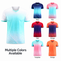 Ensemble Maillot et Short de Football Personnalisé – Modèle Respirant à Sublimation, Uniforme de Football à Séchage Rapide, Maillot d'Équipe Col en V